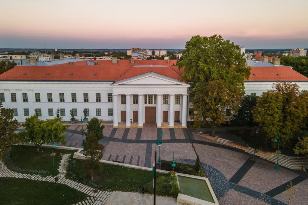 Vármegyeháza
